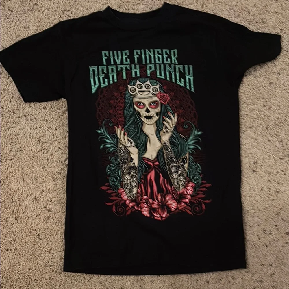 Five Finger Death Punch T-shirt from Hot Topic - Picture 1 of 3